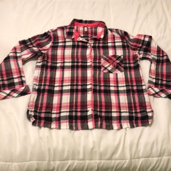 NWOT Victoria’s Secret soft lightweight flannel with embroidered front pocket - Picture 1 of 8